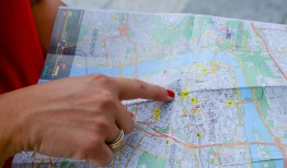 花钱调查人的联系方式：合法渠道与避坑指南，快速找到失联者