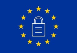 远程查对方微信聊天记录软件合法吗？揭秘法律风险与安全防范