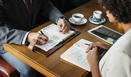 程序员接私活一般多少钱？2024年最新报价指南，帮你轻松定价避坑